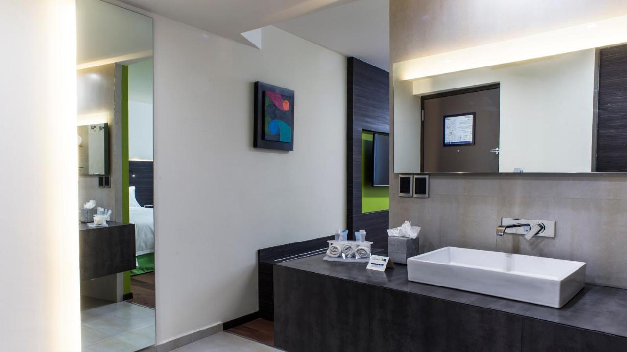 Express Aeropuerto By Ihg Hotel