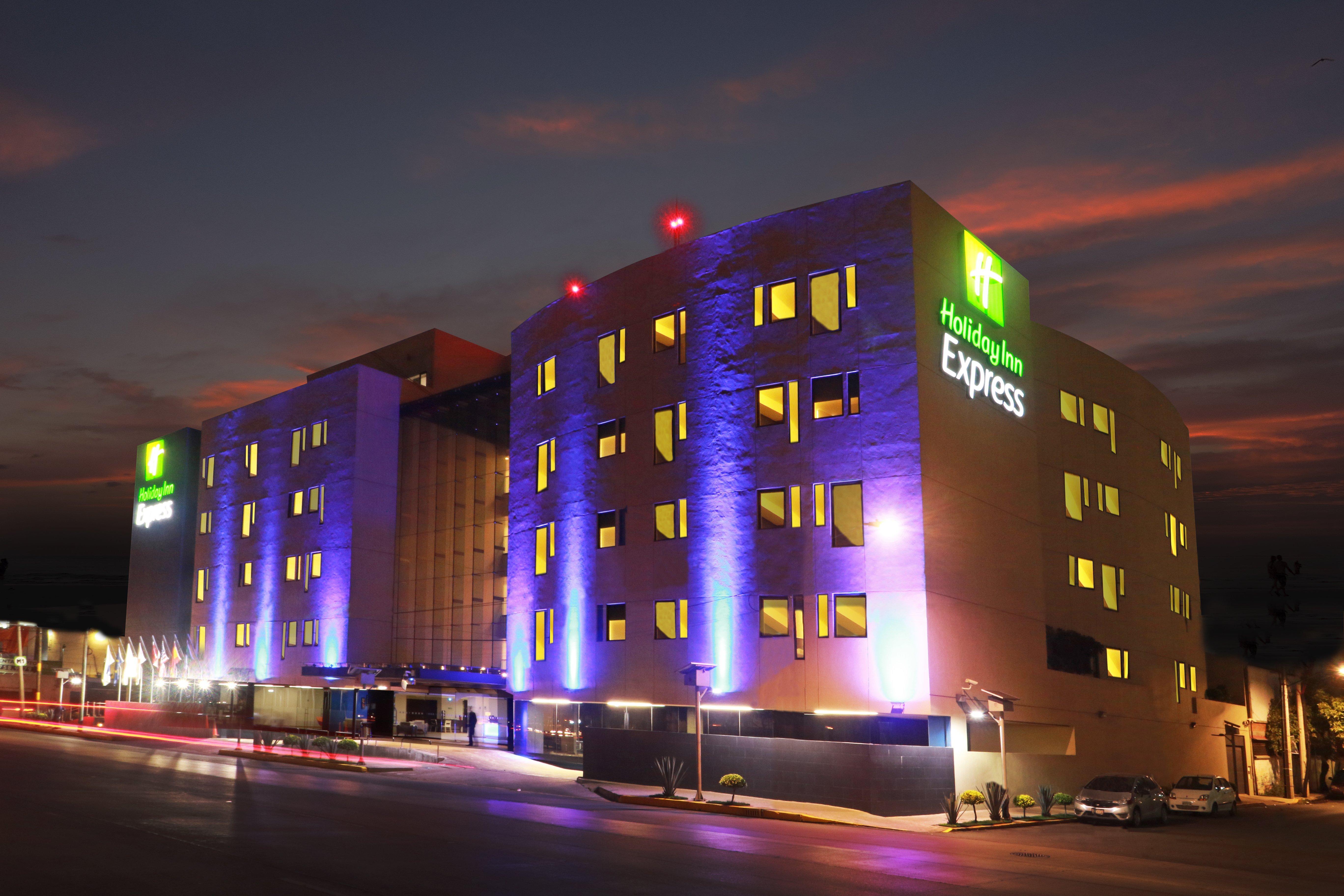 Express Aeropuerto By Ihg Hotel 4*