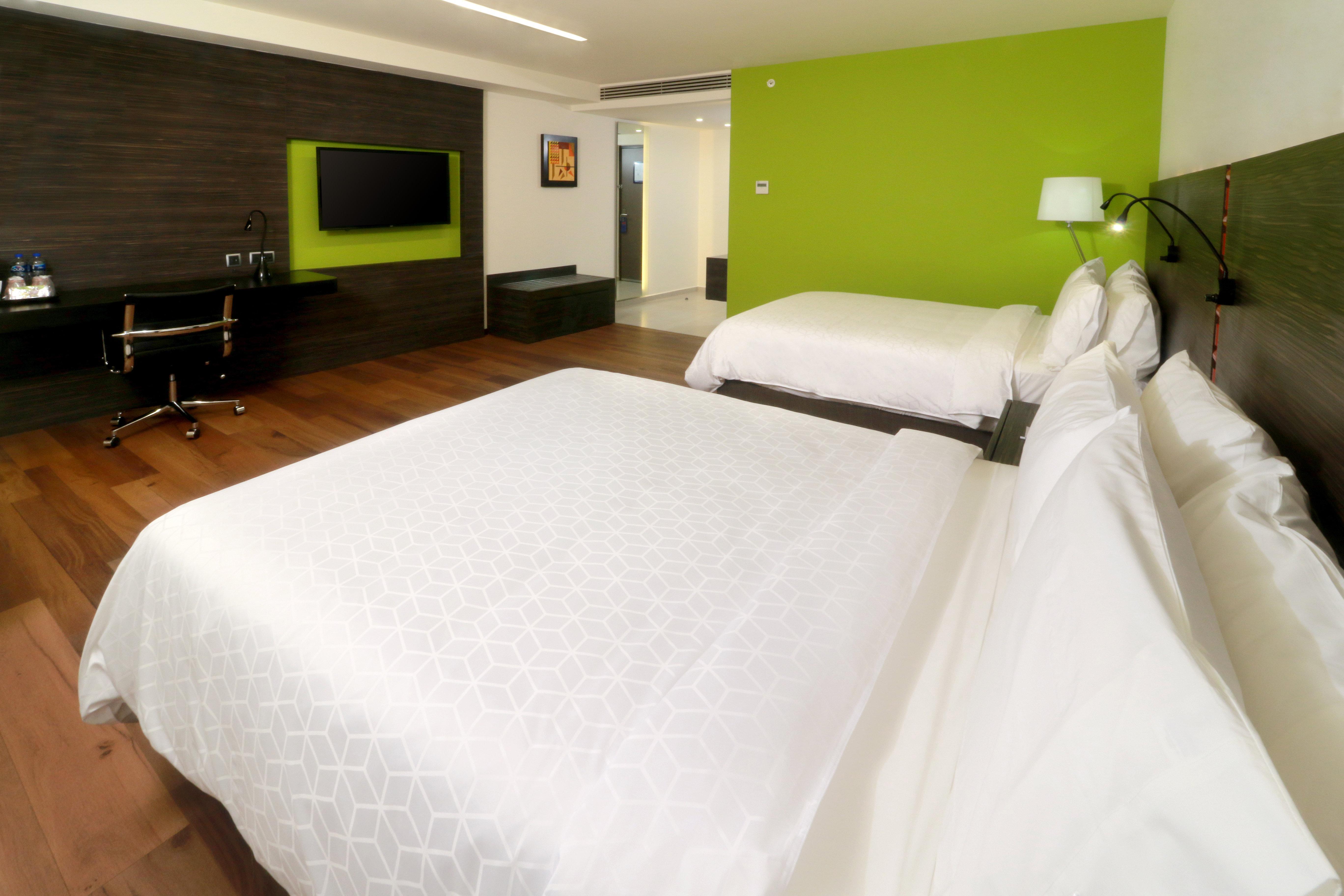 Express Aeropuerto By Ihg Hotel 4*